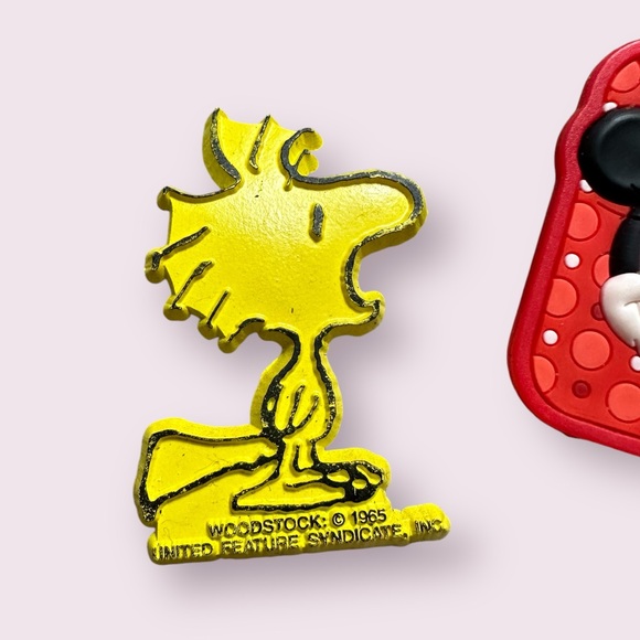 Set Of Two Refrigerator Magnets Peanuts 1965 Woodstock And Minnie Mouse - Picture 2 of 9